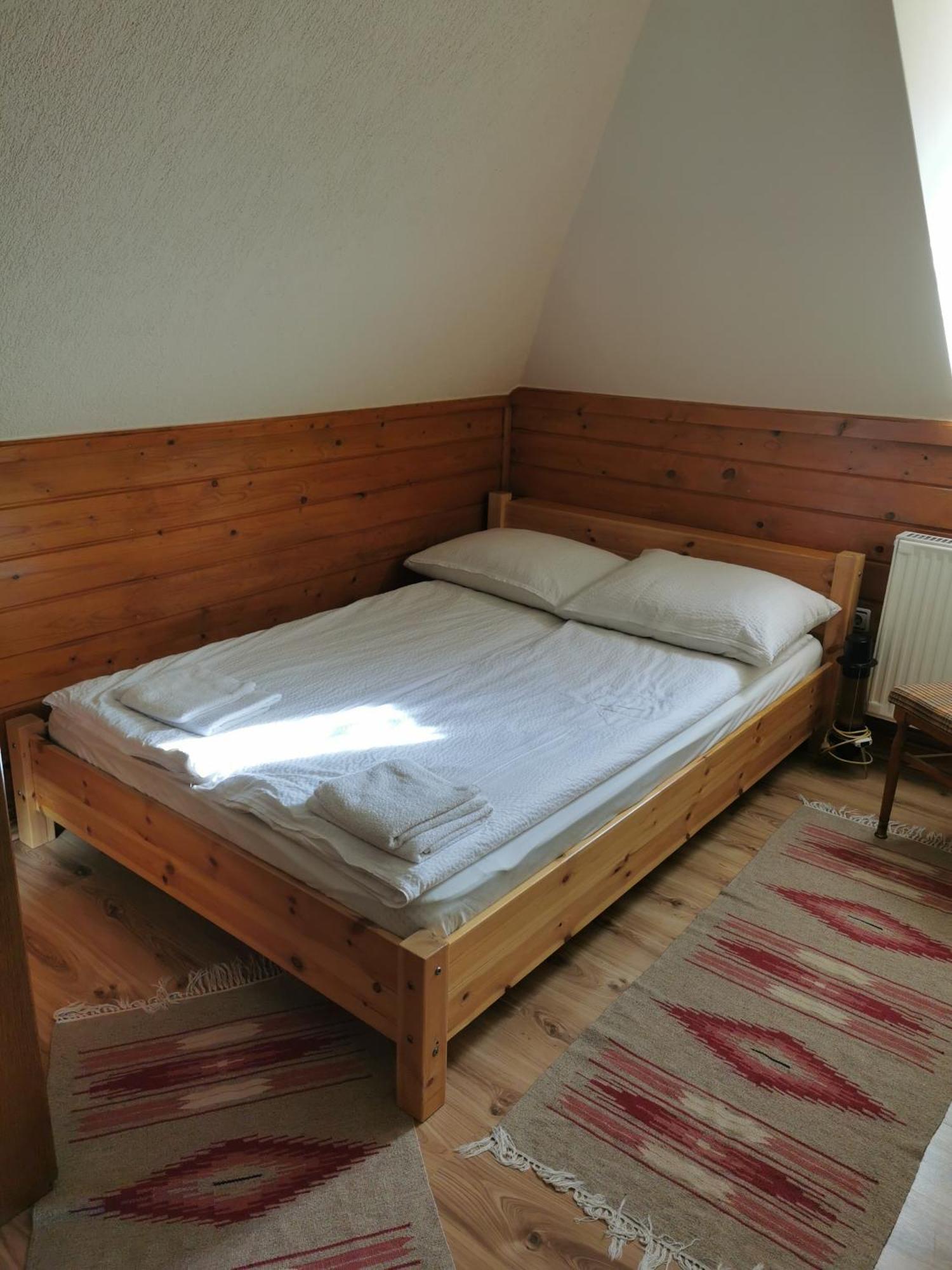 Emilia Vendeghaz Hotel Ciumani Buitenkant foto