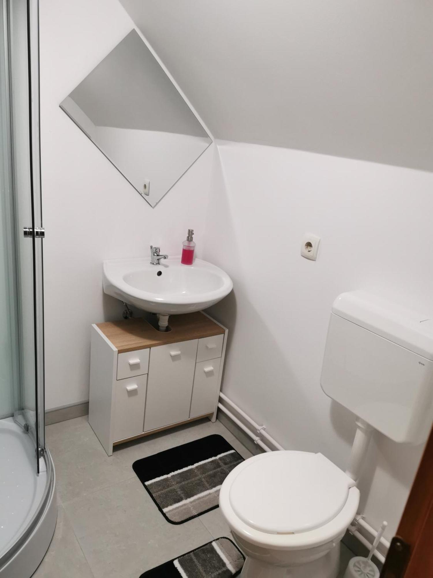 Emilia Vendeghaz Hotel Ciumani Buitenkant foto